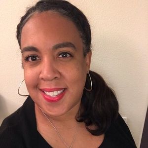 Meet your Posher, Leigh